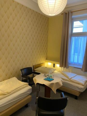 Alpha Hotel Garni Хамбург Екстериор снимка