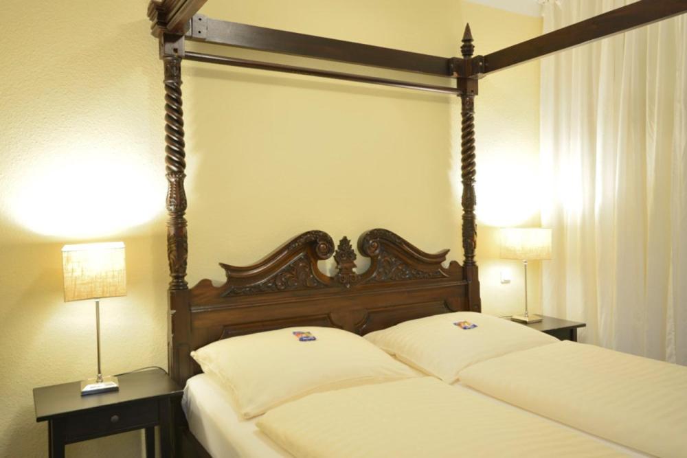 Alpha Hotel Garni Хамбург Екстериор снимка
